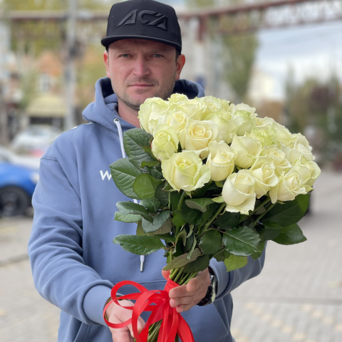 Цветы с доставкой в ростове дешево розы в железнодорожном
